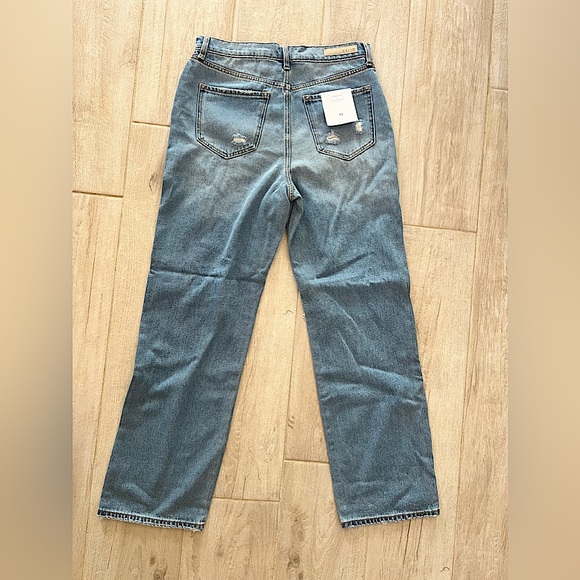 NWT Cello High Waist Medium Wash Jeans - Picture 5 of 14